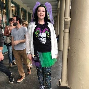 Meet your Posher, Claudette